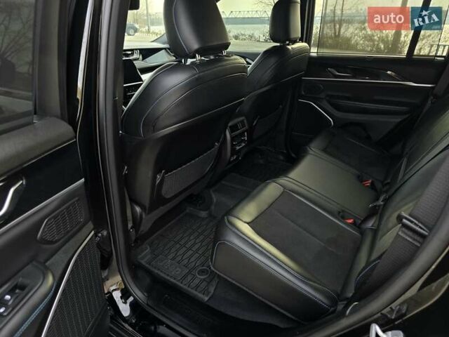 Черный Джип Гранд Чероки, объемом двигателя 2 л и пробегом 53 тыс. км за 59000 $, фото 73 на Automoto.ua