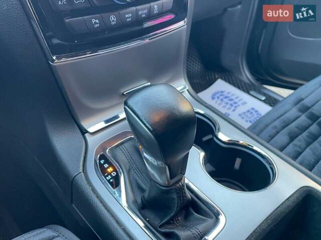 Черный Джип Гранд Чероки, объемом двигателя 3.6 л и пробегом 100 тыс. км за 23500 $, фото 14 на Automoto.ua