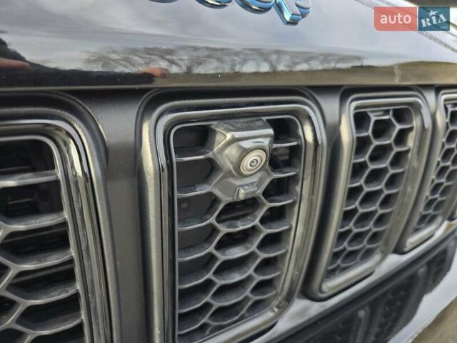 Черный Джип Гранд Чероки, объемом двигателя 2 л и пробегом 53 тыс. км за 59000 $, фото 29 на Automoto.ua