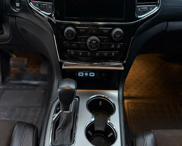 Черный Джип Гранд Чероки, объемом двигателя 3.6 л и пробегом 103 тыс. км за 25300 $, фото 8 на Automoto.ua