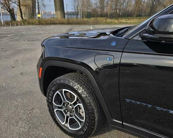 Черный Джип Гранд Чероки, объемом двигателя 2 л и пробегом 53 тыс. км за 59000 $, фото 23 на Automoto.ua