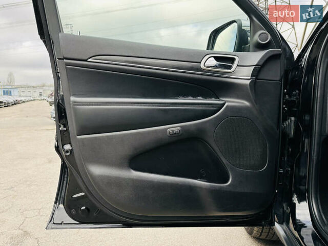 Черный Джип Гранд Чероки, объемом двигателя 3.6 л и пробегом 109 тыс. км за 27500 $, фото 15 на Automoto.ua