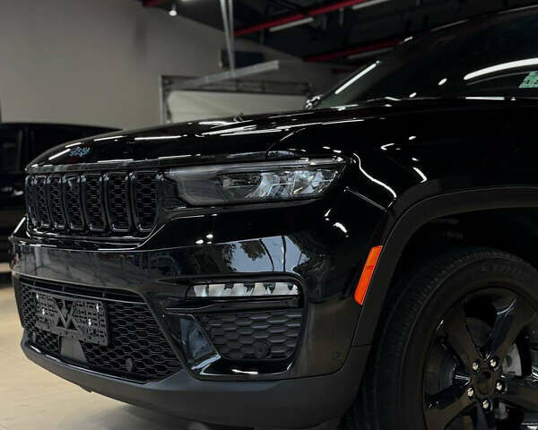 Чорний Джип Grand Cherokee, об'ємом двигуна 2 л та пробігом 6 тис. км за 57000 $, фото 2 на Automoto.ua