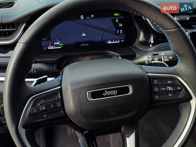 Черный Джип Гранд Чероки, объемом двигателя 2 л и пробегом 53 тыс. км за 59000 $, фото 53 на Automoto.ua