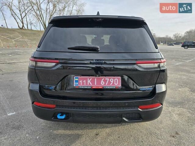 Черный Джип Гранд Чероки, объемом двигателя 2 л и пробегом 53 тыс. км за 59000 $, фото 4 на Automoto.ua