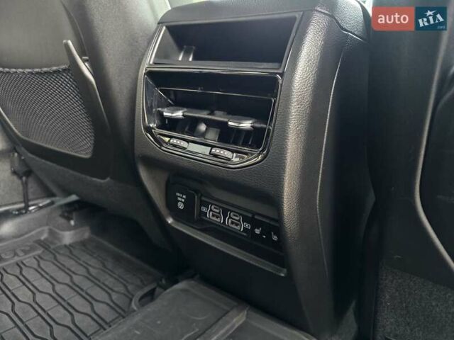 Черный Джип Гранд Чероки, объемом двигателя 2 л и пробегом 53 тыс. км за 59000 $, фото 77 на Automoto.ua