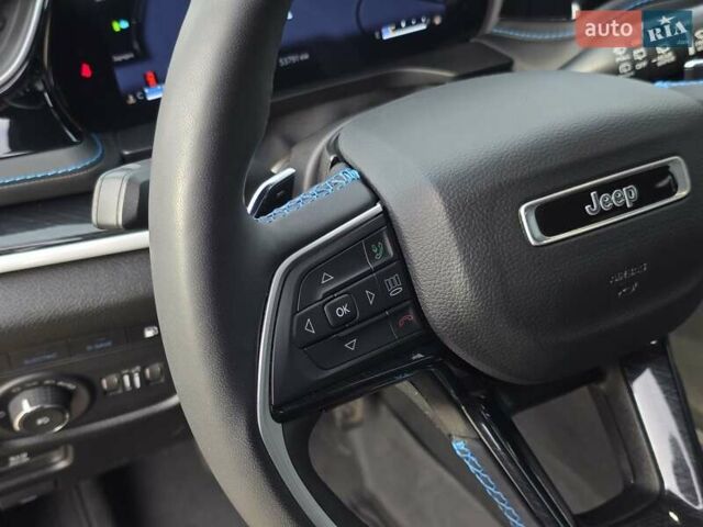 Черный Джип Гранд Чероки, объемом двигателя 2 л и пробегом 53 тыс. км за 59000 $, фото 47 на Automoto.ua