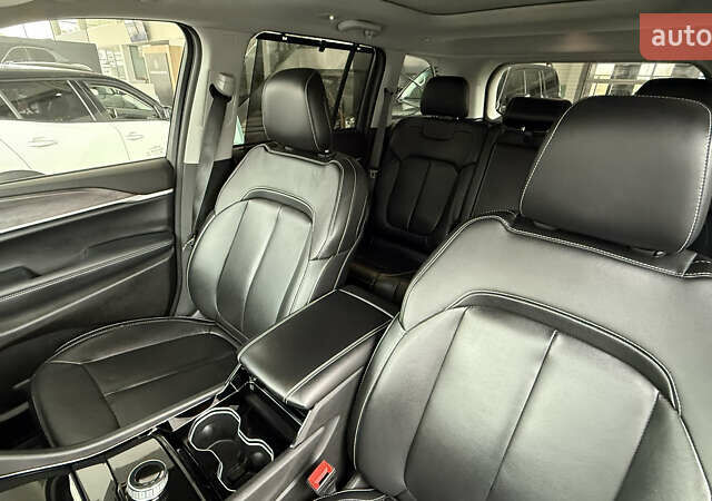 Джип Гранд Чероки 2022 в Чернигове на Automoto.ua Черный Джип Гранд Чероки, объемом двигателя 3.6 л и пробегом 25 тыс. км за 41500 $, фото 5 на Automoto.ua