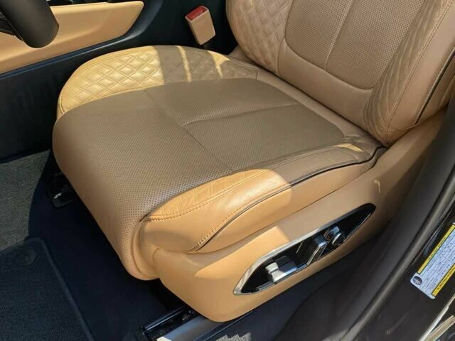 Чорний Джип Grand Cherokee, об'ємом двигуна 3.6 л та пробігом 28 тис. км за 27200 $, фото 8 на Automoto.ua