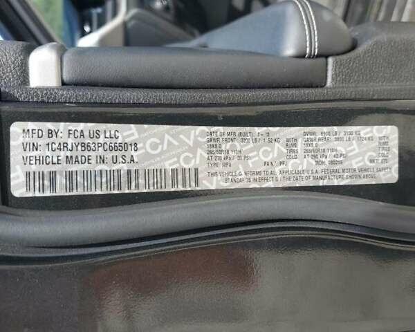 Черный Джип Гранд Чероки, объемом двигателя 2 л и пробегом 70 тыс. км за 20300 $, фото 10 на Automoto.ua