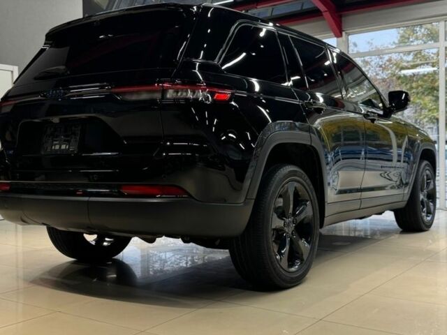 Чорний Джип Grand Cherokee, об'ємом двигуна 2 л та пробігом 40 тис. км за 57000 $, фото 7 на Automoto.ua