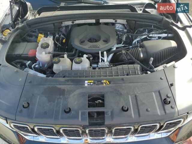 Черный Джип Гранд Чероки, объемом двигателя 2 л и пробегом 70 тыс. км за 20300 $, фото 12 на Automoto.ua