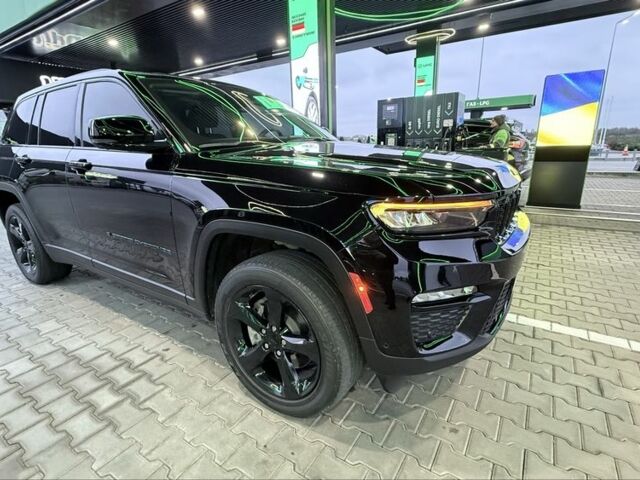 Чорний Джип Grand Cherokee, об'ємом двигуна 2 л та пробігом 40 тис. км за 57000 $, фото 14 на Automoto.ua