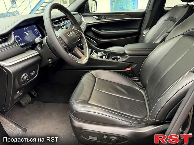 Чорний Джип Grand Cherokee, об'ємом двигуна 3.6 л та пробігом 16 тис. км за 57500 $, фото 8 на Automoto.ua