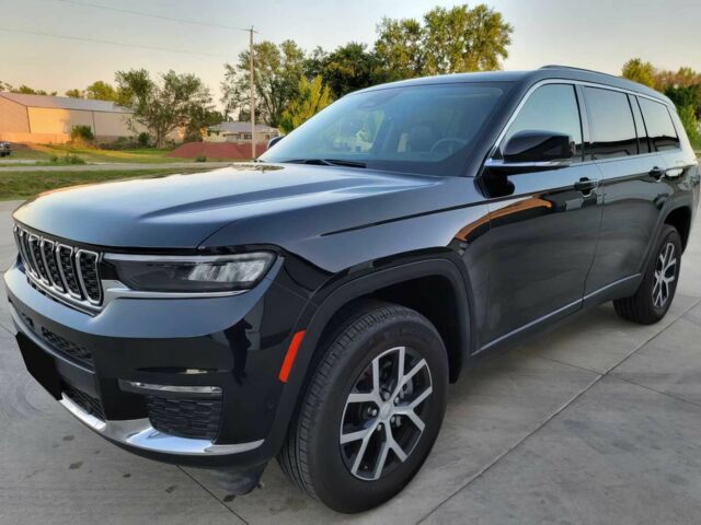 Чорний Джип Grand Cherokee, об'ємом двигуна 3.6 л та пробігом 22 тис. км за 18700 $, фото 2 на Automoto.ua