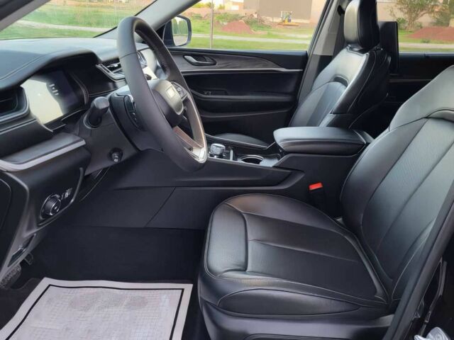 Чорний Джип Grand Cherokee, об'ємом двигуна 3.6 л та пробігом 22 тис. км за 18700 $, фото 9 на Automoto.ua