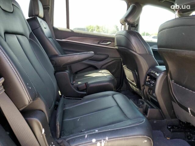 Черный Джип Гранд Чероки, объемом двигателя 3.6 л и пробегом 11 тыс. км за 33000 $, фото 8 на Automoto.ua