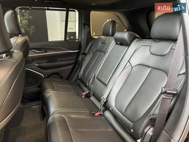 Черный Джип Гранд Чероки, объемом двигателя 3.6 л и пробегом 1 тыс. км за 59144 $, фото 32 на Automoto.ua