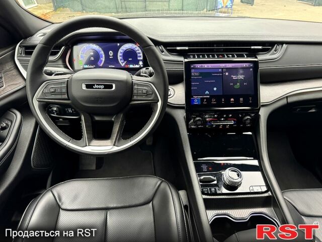 Чорний Джип Grand Cherokee, об'ємом двигуна 3.6 л та пробігом 16 тис. км за 57500 $, фото 9 на Automoto.ua