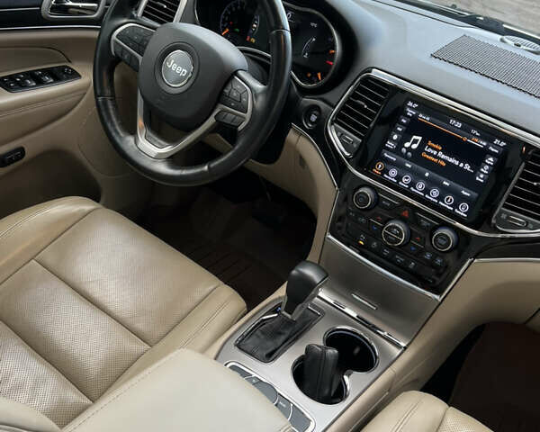 Джип Гранд Чероки 2021 в Одессе на Automoto.ua Фиолетовый Джип Гранд Чероки, объемом двигателя 3.6 л и пробегом 51 тыс. км за 28900 $, фото 38 на Automoto.ua