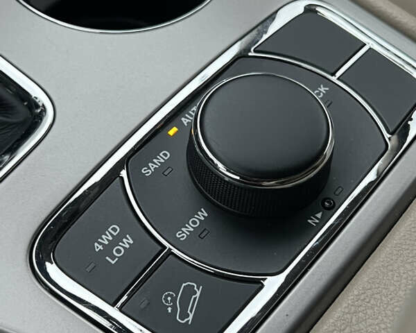Джип Гранд Чероки 2021 в Одессе на Automoto.ua Фиолетовый Джип Гранд Чероки, объемом двигателя 3.6 л и пробегом 51 тыс. км за 28900 $, фото 59 на Automoto.ua