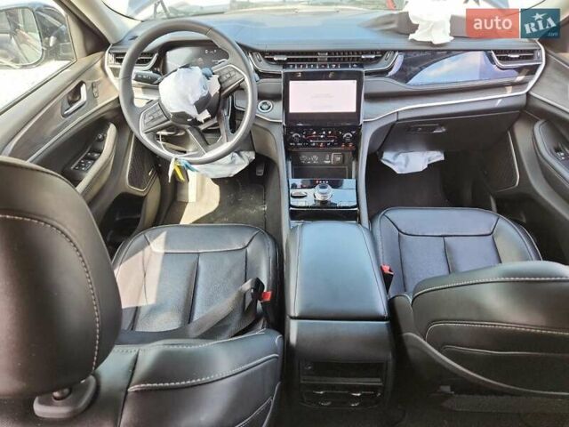 Фиолетовый Джип Гранд Чероки, объемом двигателя 2 л и пробегом 38 тыс. км за 21600 $, фото 8 на Automoto.ua