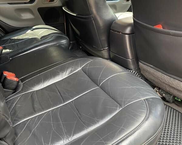 Коричневий Джип Grand Cherokee, об'ємом двигуна 3.96 л та пробігом 294 тис. км за 11250 $, фото 11 на Automoto.ua