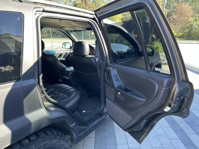 Коричневий Джип Grand Cherokee, об'ємом двигуна 4 л та пробігом 300 тис. км за 1900 $, фото 7 на Automoto.ua