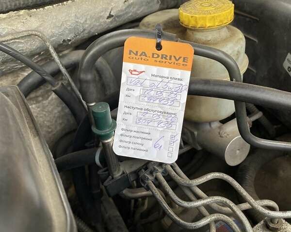 Коричневий Джип Grand Cherokee, об'ємом двигуна 3.96 л та пробігом 294 тис. км за 11250 $, фото 5 на Automoto.ua