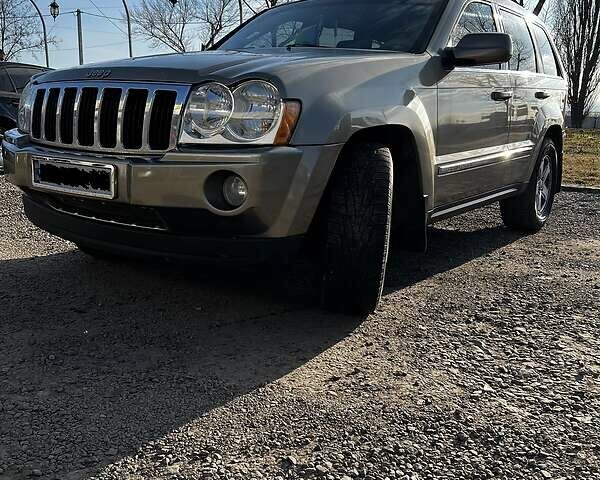 Коричневий Джип Grand Cherokee, об'ємом двигуна 4.7 л та пробігом 247 тис. км за 12500 $, фото 1 на Automoto.ua