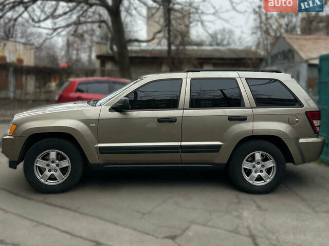 Джип Гранд Чероки 2005 в Киеве на Automoto.ua Коричневый Джип Гранд Чероки, объемом двигателя 4.7 л и пробегом 240 тыс. км за 9999 $, фото 4 на Automoto.ua
