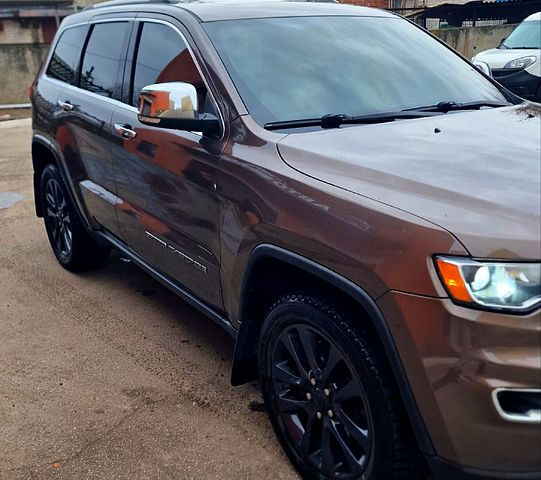 Коричневий Джип Grand Cherokee, об'ємом двигуна 3.6 л та пробігом 178 тис. км за 19900 $, фото 8 на Automoto.ua