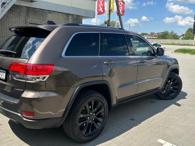 Коричневий Джип Grand Cherokee, об'ємом двигуна 3.6 л та пробігом 127 тис. км за 22000 $, фото 4 на Automoto.ua