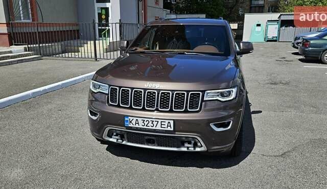 Коричневий Джип Grand Cherokee, об'ємом двигуна 2.97 л та пробігом 46 тис. км за 45500 $, фото 2 на Automoto.ua