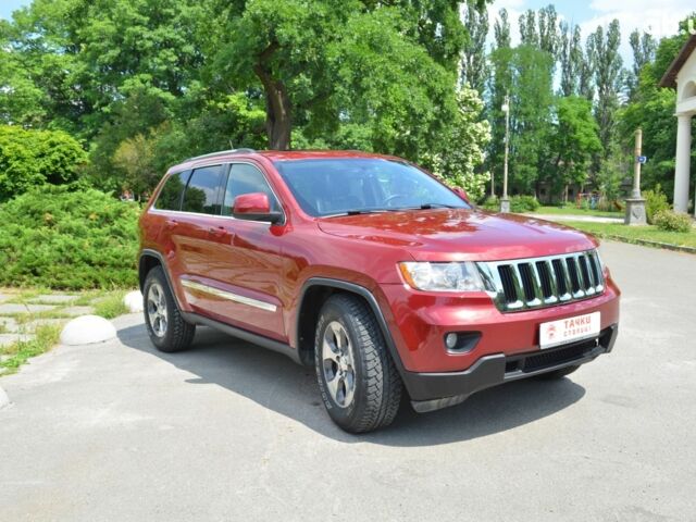 Джип Гранд Чероки 2012 в Киеве на Automoto.ua Красный Джип Гранд Чероки, объемом двигателя 0 л и пробегом 248 тыс. км за 15000 $, фото 2 на Automoto.ua