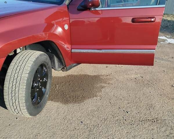 Красный Джип Гранд Чероки, объемом двигателя 2.99 л и пробегом 330 тыс. км за 11400 $, фото 18 на Automoto.ua