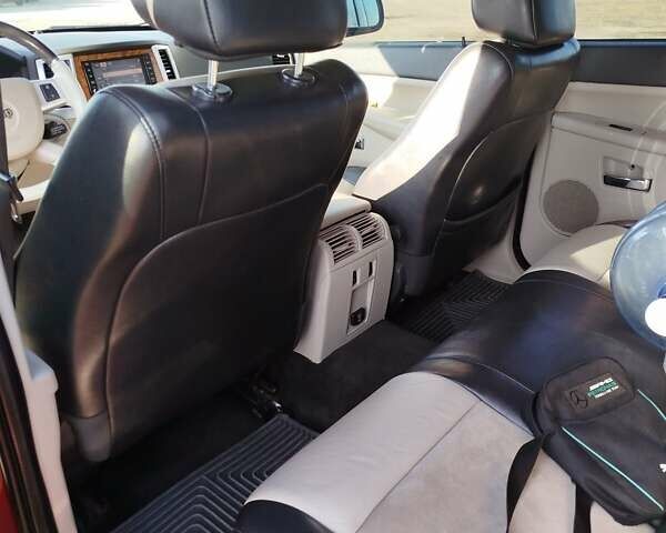 Красный Джип Гранд Чероки, объемом двигателя 2.99 л и пробегом 330 тыс. км за 11400 $, фото 4 на Automoto.ua