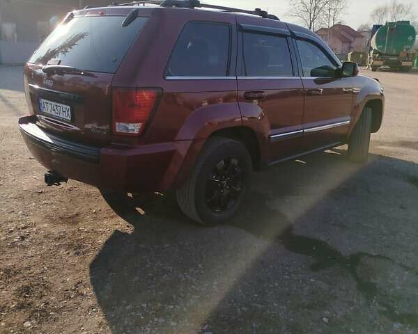 Красный Джип Гранд Чероки, объемом двигателя 2.99 л и пробегом 330 тыс. км за 11400 $, фото 2 на Automoto.ua