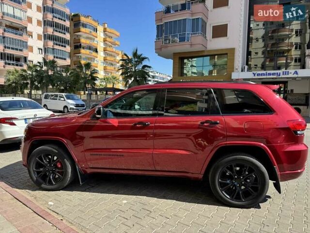 Красный Джип Гранд Чероки, объемом двигателя 2.99 л и пробегом 94 тыс. км за 25000 $, фото 4 на Automoto.ua