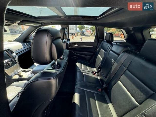 Красный Джип Гранд Чероки, объемом двигателя 2.99 л и пробегом 94 тыс. км за 25000 $, фото 17 на Automoto.ua