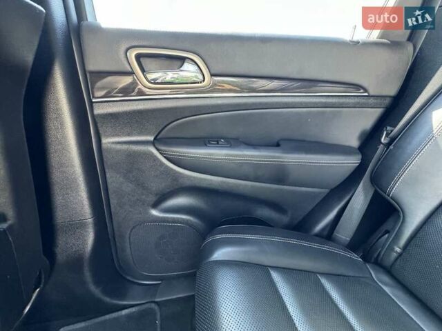 Красный Джип Гранд Чероки, объемом двигателя 2.99 л и пробегом 94 тыс. км за 25000 $, фото 13 на Automoto.ua