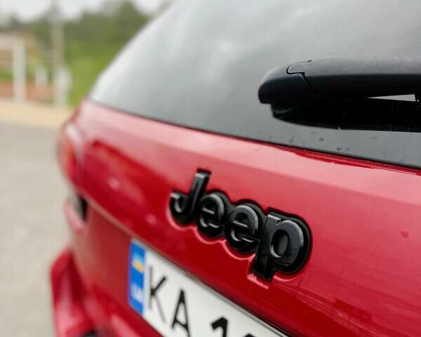 Красный Джип Гранд Чероки, объемом двигателя 6.4 л и пробегом 177 тыс. км за 31900 $, фото 10 на Automoto.ua