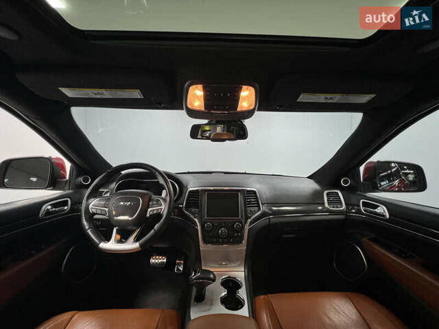 Красный Джип Гранд Чероки, объемом двигателя 6.42 л и пробегом 177 тыс. км за 33500 $, фото 22 на Automoto.ua