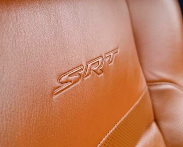 Красный Джип Гранд Чероки, объемом двигателя 6.4 л и пробегом 177 тыс. км за 31900 $, фото 20 на Automoto.ua