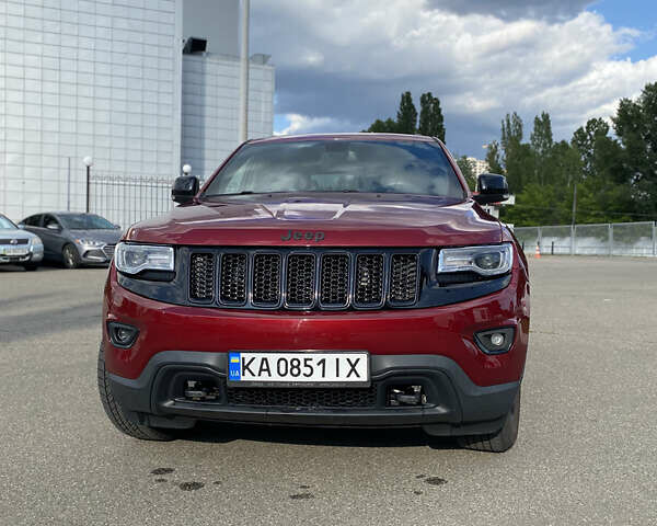 Красный Джип Гранд Чероки, объемом двигателя 3.6 л и пробегом 205 тыс. км за 15300 $, фото 2 на Automoto.ua