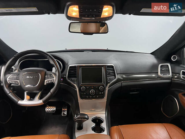 Красный Джип Гранд Чероки, объемом двигателя 6.42 л и пробегом 177 тыс. км за 33500 $, фото 21 на Automoto.ua