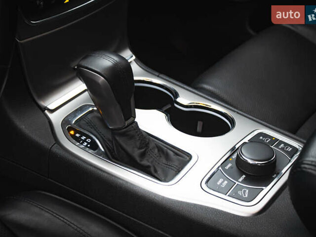 Красный Джип Гранд Чероки, объемом двигателя 3.6 л и пробегом 55 тыс. км за 28900 $, фото 27 на Automoto.ua