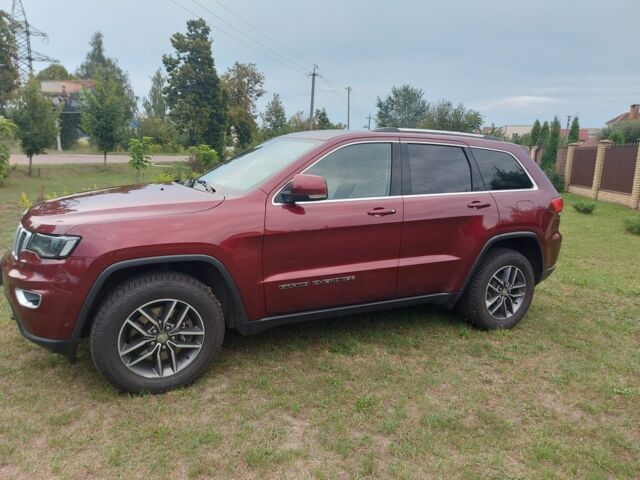 Красный Джип Гранд Чероки, объемом двигателя 3 л и пробегом 177 тыс. км за 28500 $, фото 1 на Automoto.ua