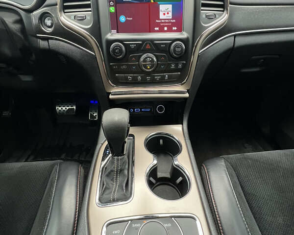 Червоний Джип Grand Cherokee, об'ємом двигуна 3.6 л та пробігом 160 тис. км за 25000 $, фото 17 на Automoto.ua