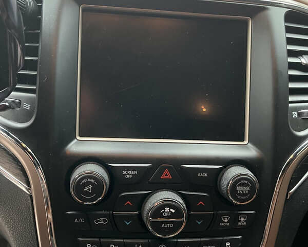 Червоний Джип Grand Cherokee, об'ємом двигуна 3.6 л та пробігом 145 тис. км за 29800 $, фото 8 на Automoto.ua